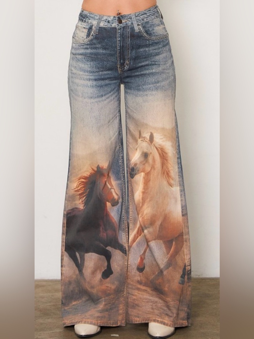Vibrant WHITE HORSE DIGITAL PRINT WIDE LEG
JEANS - Picture 1 of 6